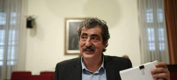 Η «Εφημερίδα των Συντακτών» κατά Πολάκη: «Σαχλαμαρόμαγκας»